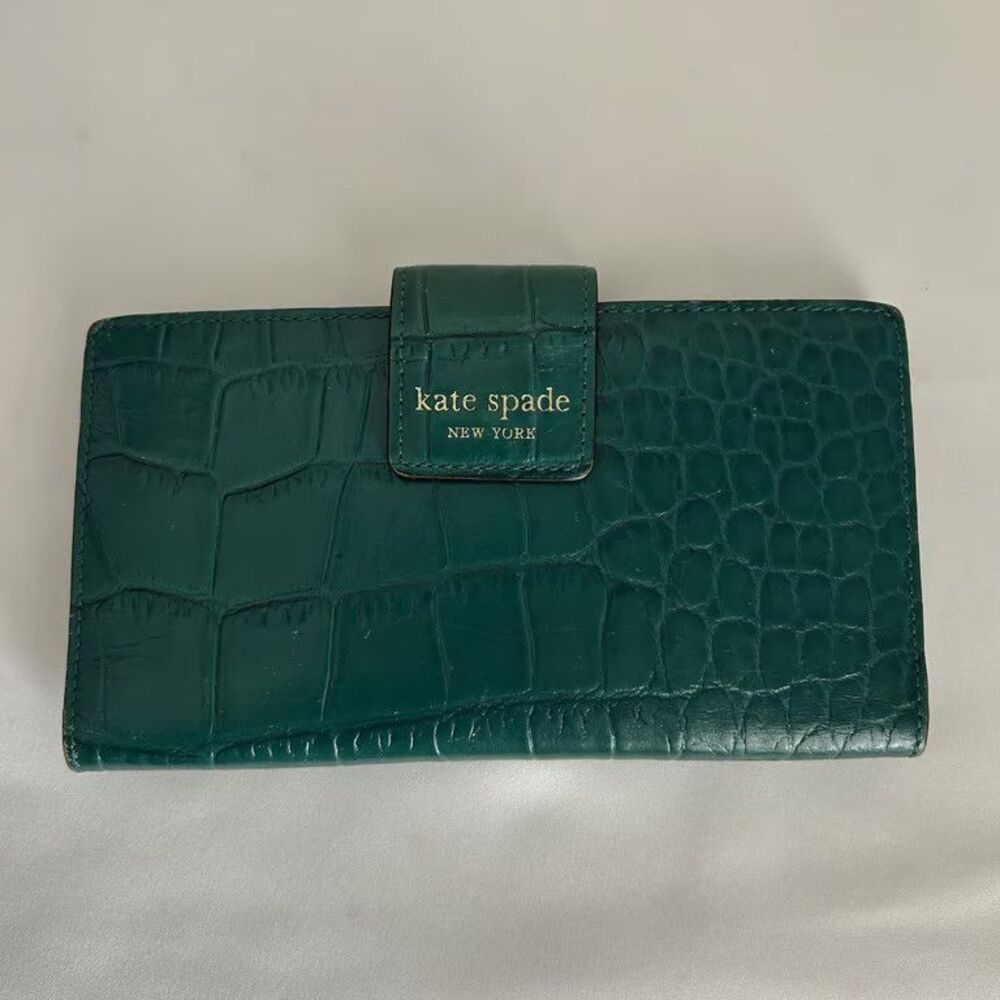 Kate Spade New York Wallet Green Croc Embossed Leather Continental Clutch Snap